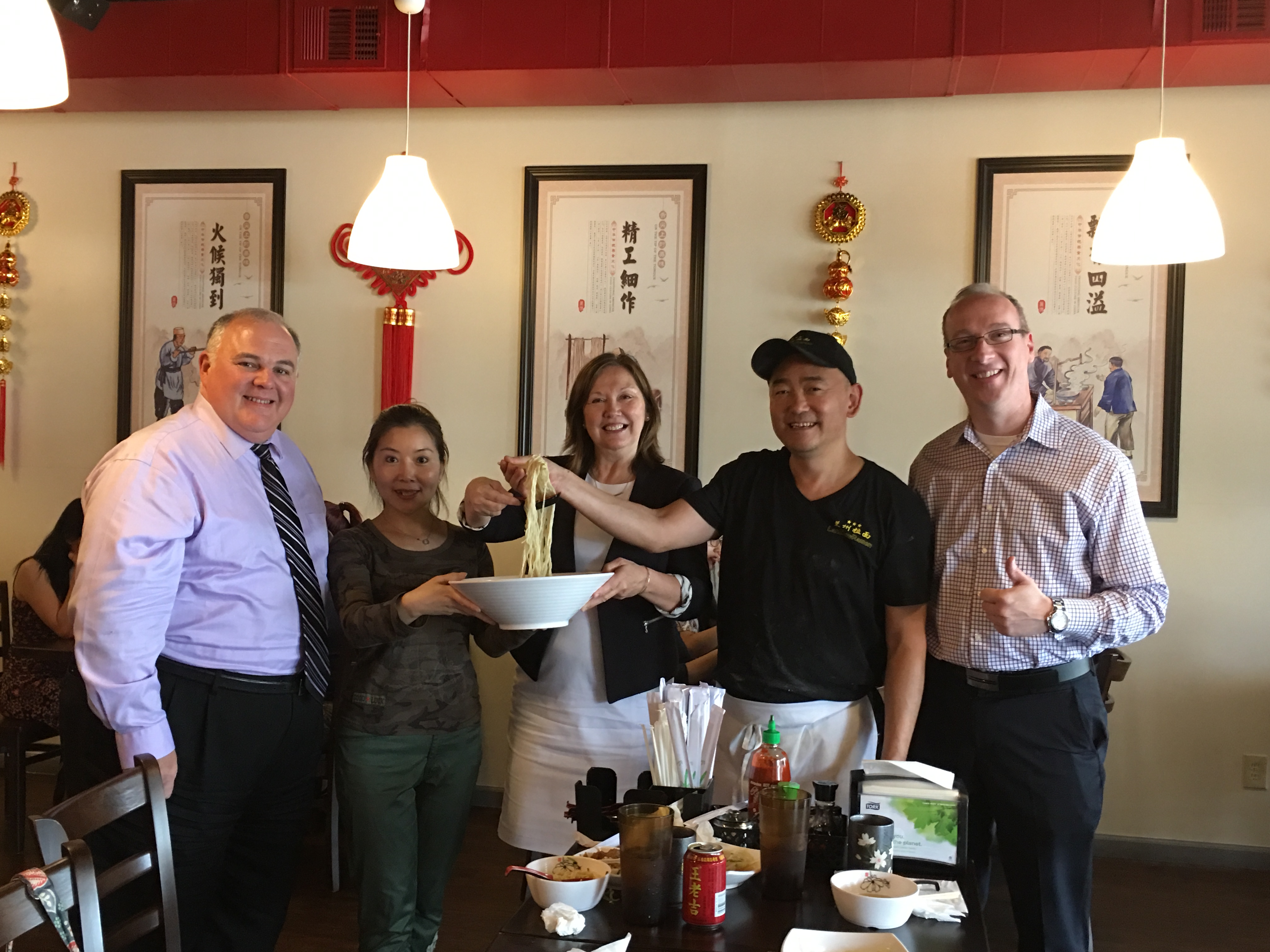 Mayor-donna-pittman-visits-LanZhou-ramen